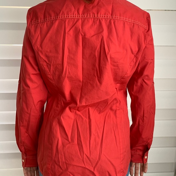 Tommy Hilfiger button up - Picture 2 of 3